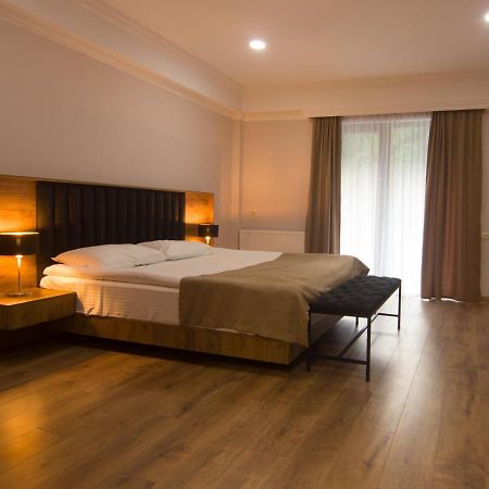Lileo Inn Hotel 메스티아 외부 사진