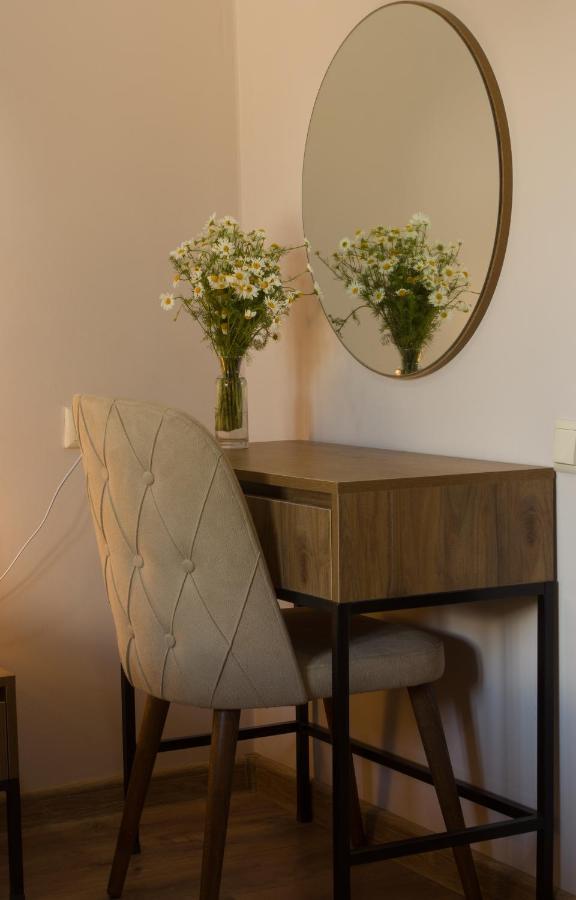 Lileo Inn Hotel 메스티아 외부 사진