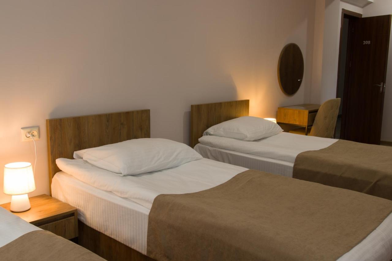 Lileo Inn Hotel 메스티아 외부 사진